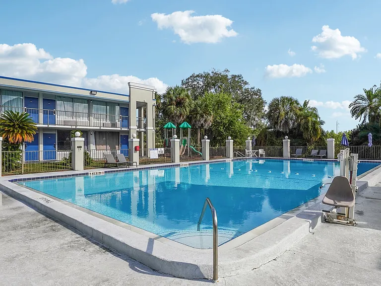 Stayable Lakeland — Photo 15