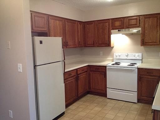 5th image of 575 Parkway Blvd