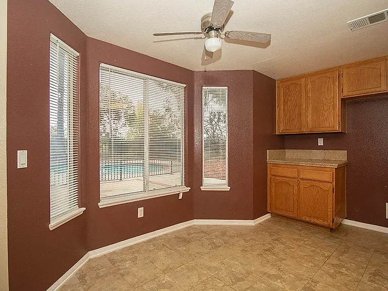 40570 Nob Ct — Photo 11