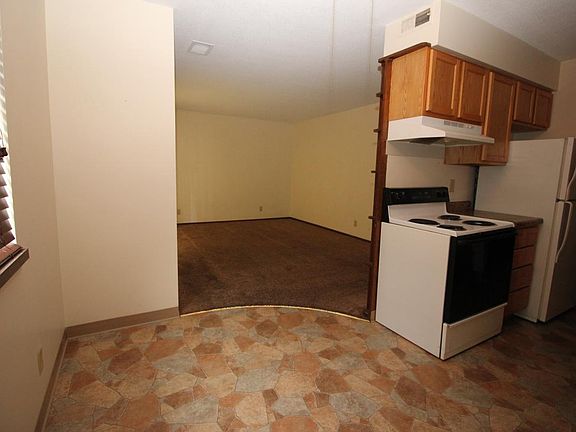 4th image of 1821 A St APT 4