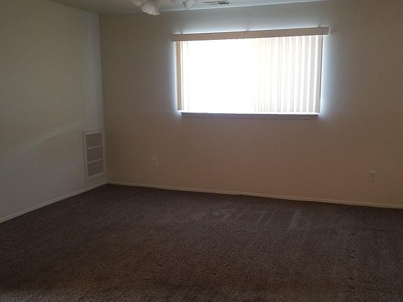 2nd image of 45871 Jefferson Ave APT 4
