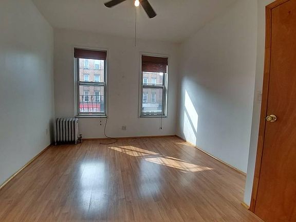 4th image of 719 5th Ave APT 3