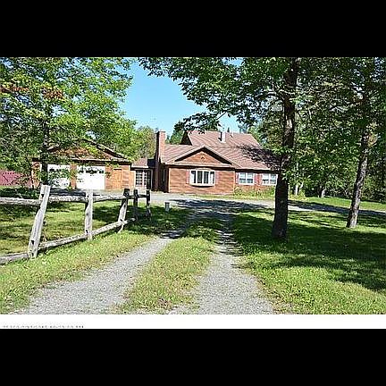 4th image of 421 Callaghan Rd