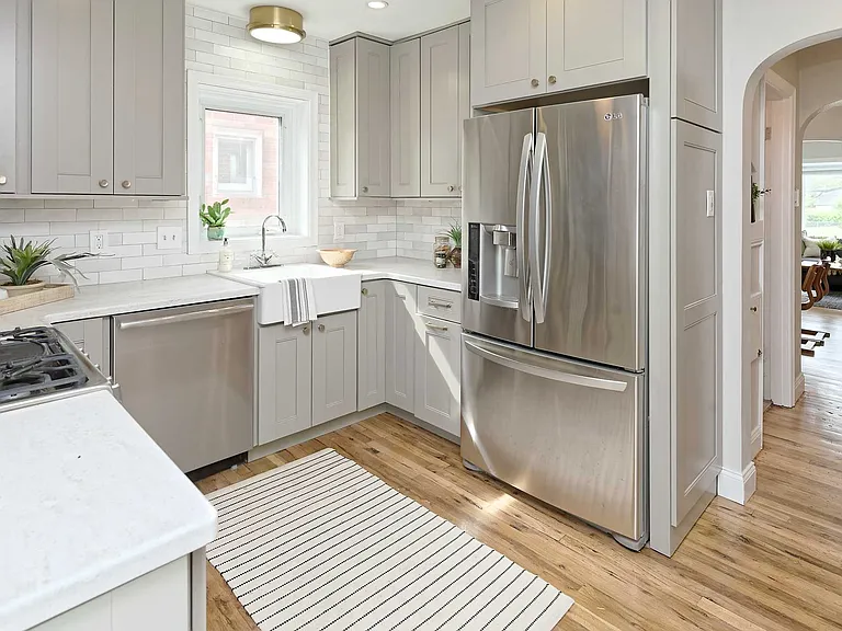 3554 Jamieson Ave — Photo 18