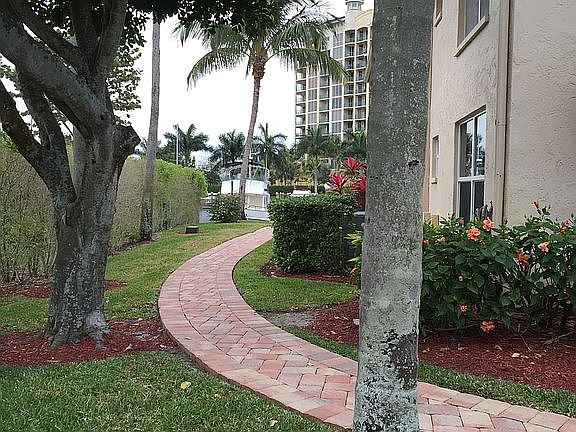 West Side Landscaping 
