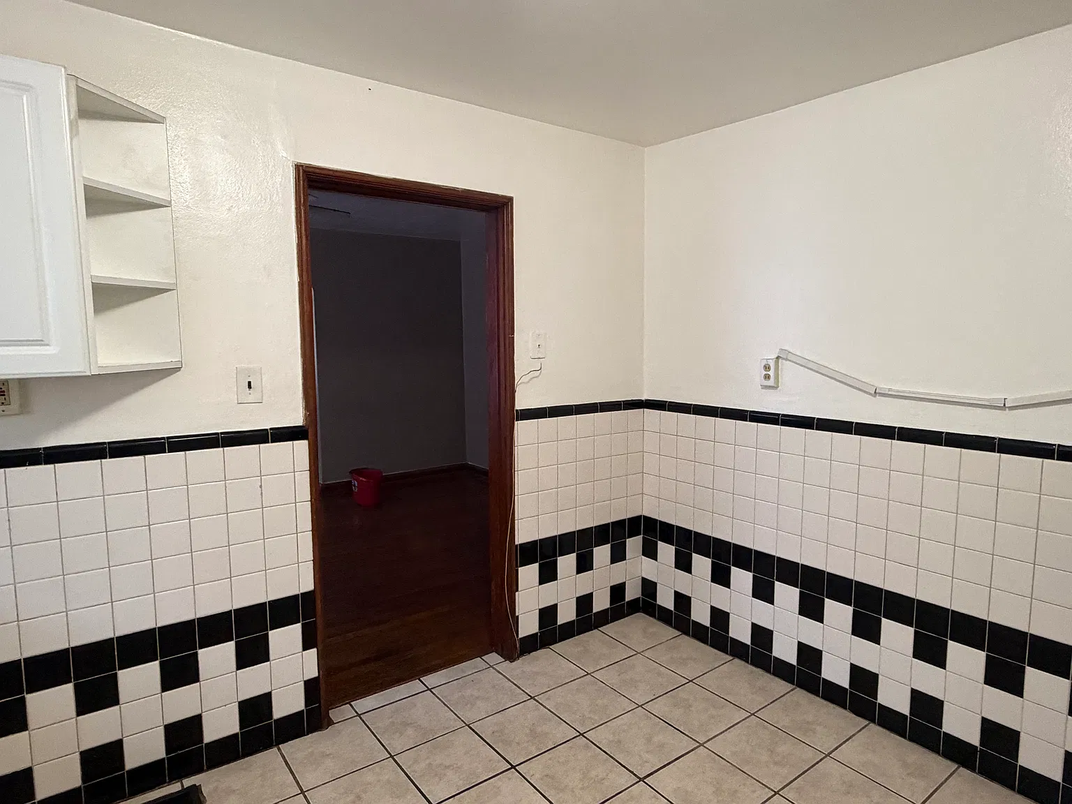 1 bed, 950 sqft, $950 — Photo 3