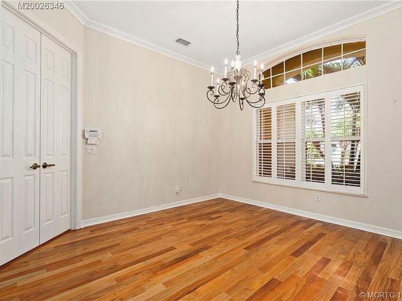 3rd image of 1857 SW Bradford Pl