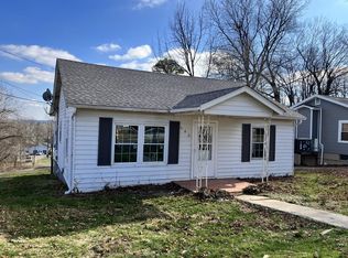 640 Highpoint Dr, Hopkinsville, KY 42240