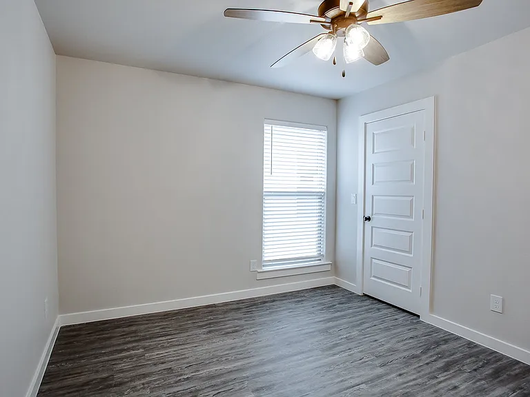 10509 Abbeville Ave — Photo 14