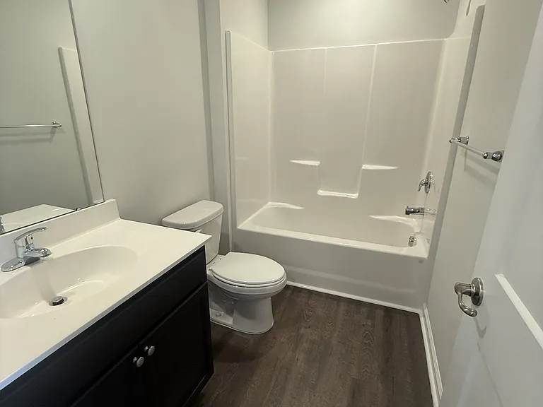 Pine Grove Townhomes — Photo 7