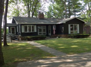 1177 N Heart Lake Dr, Gaylord, MI 49735