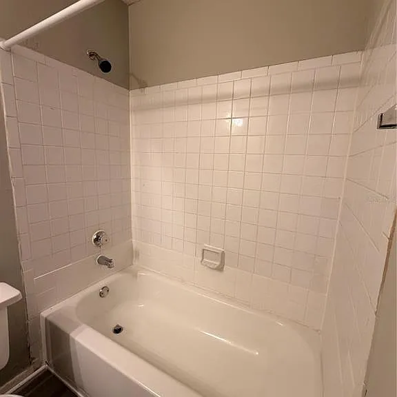 246 Afton Sq #106 — Photo 17