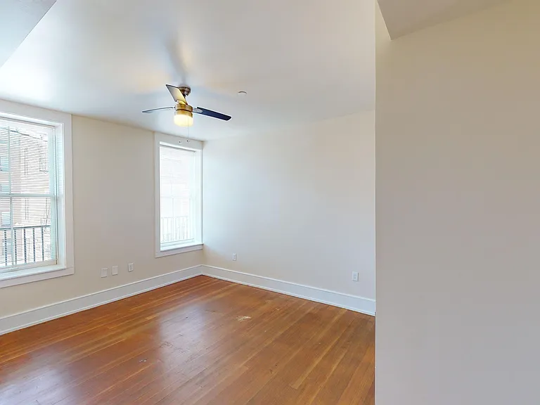 105 Peete St — Photo 5