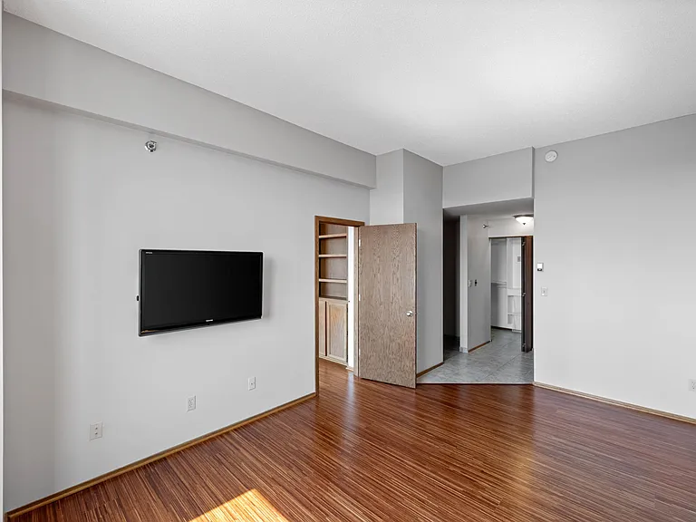 433 S 7th St #2308 — Photo 13
