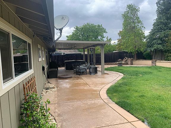 3rd image of 3620 Parkview Ln