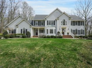 2 Knollwood Ter, Chester Twp., NJ 07930