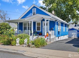 9 Cornell St, North Brunswick, NJ 08902