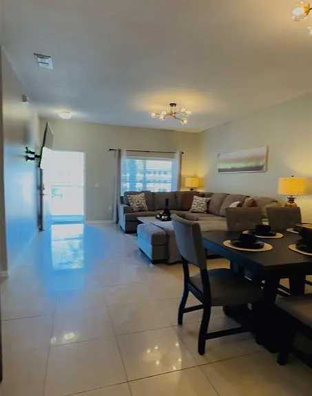 3107 Sun Lake Ct #B — Photo 2