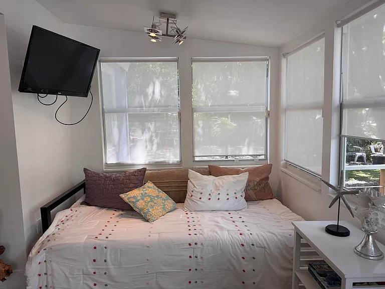 803 Oceana Ave — Photo 8