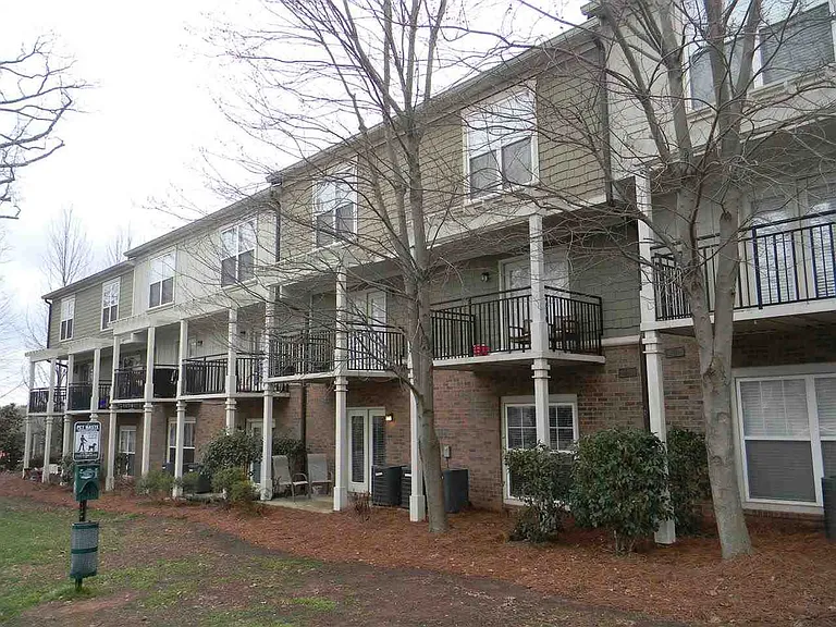833 Old Greenville Hwy #523 — Photo 11