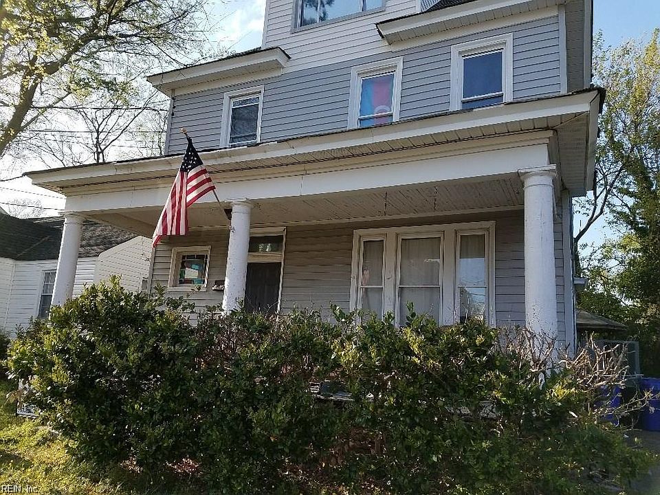 1st image of 1426 W 49th St