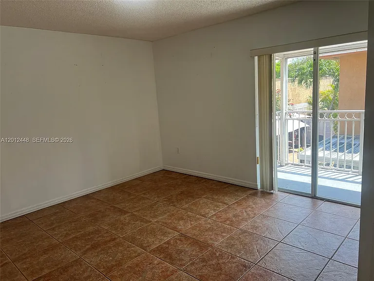 2425 W 76th St #207 — Photo 24