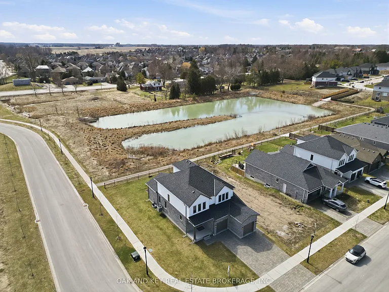 11 Bowman Dr — Photo 4