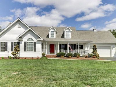412 Back 9 Dr, Moneta, VA, 24121