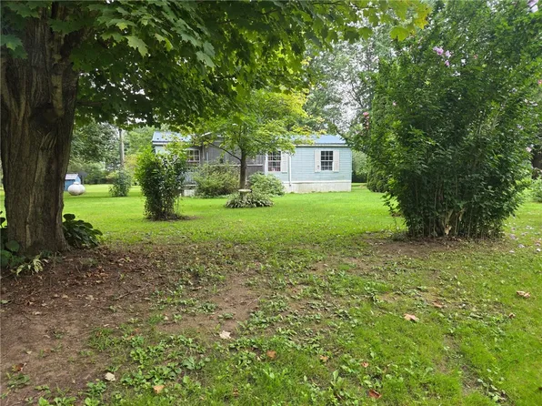 14056 Carncross Rd, Savannah, NY 13146