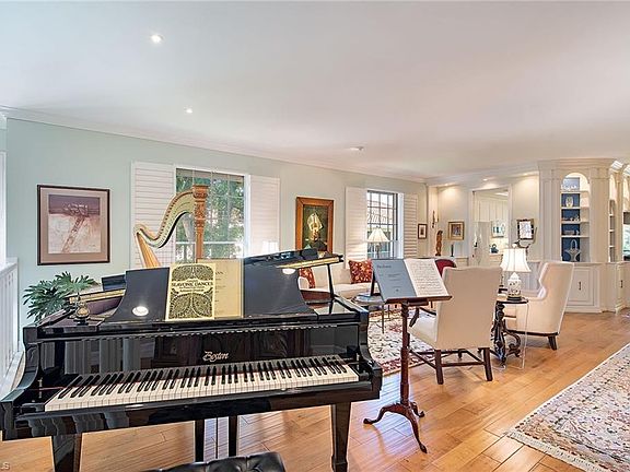 5th image of 8472 Abbington Cir APT 2021