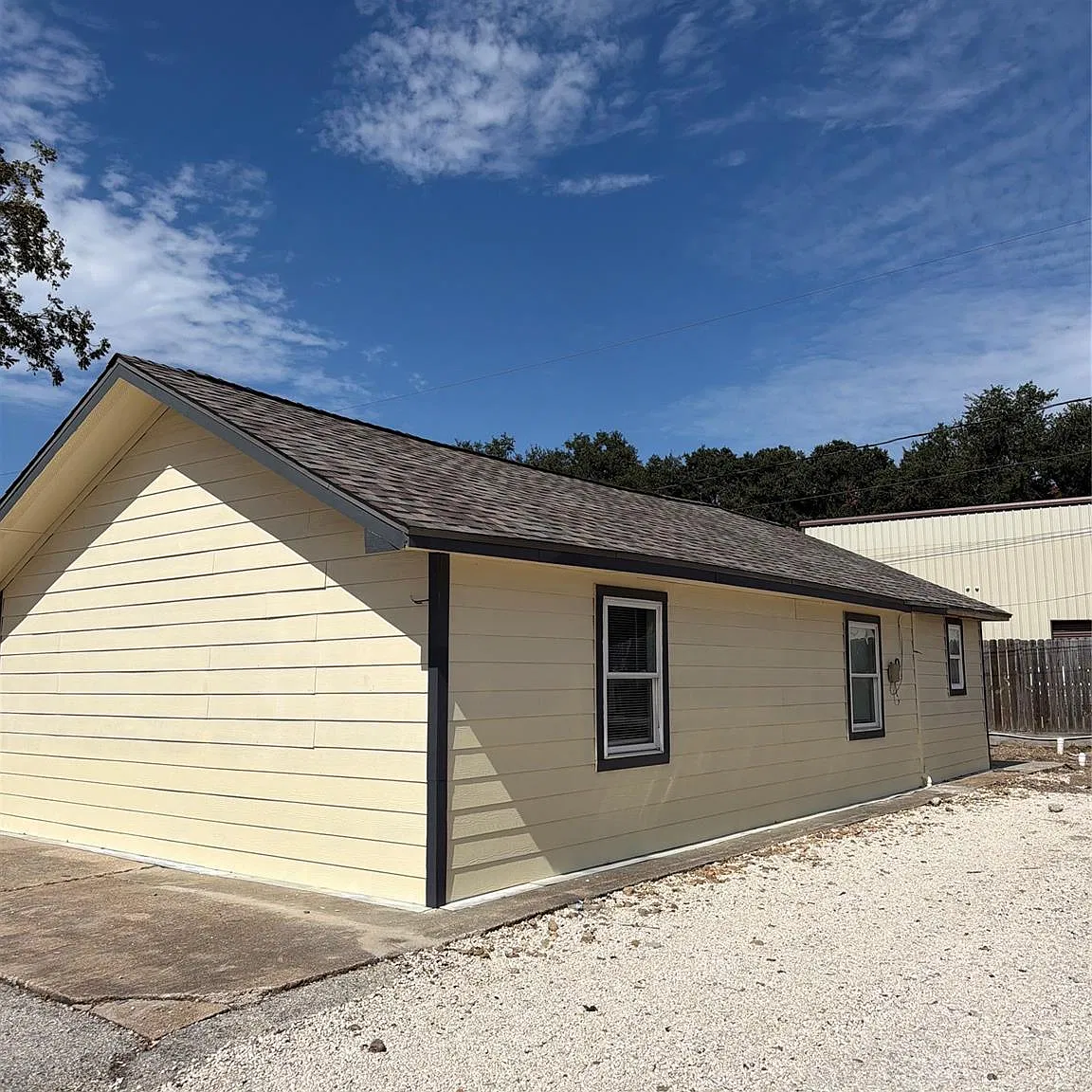 2 bed, 1.0 bath, 900 sqft, $1,500 — Photo 4