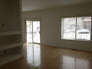 4th image of 955 Asbury Dr