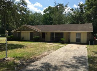 401 Myrtle Ln, Hinesville, GA 31313