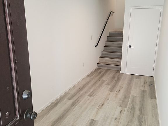 2nd image of 1224 N Alexandria Ave