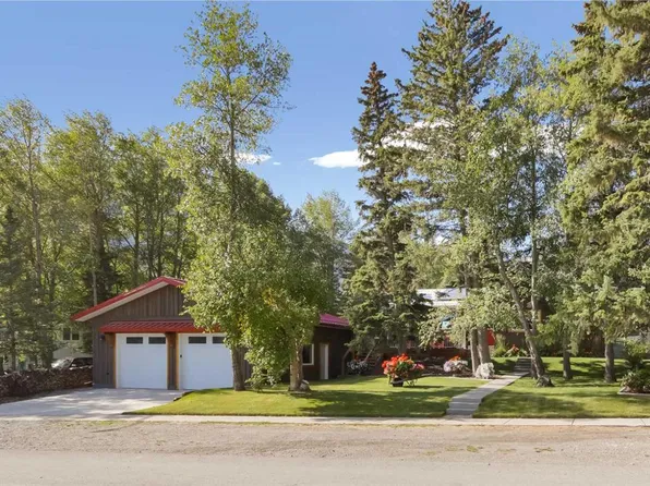 21 E Barrier Mountain Dr, Bighorn No. 8, AB T0L 2C0
