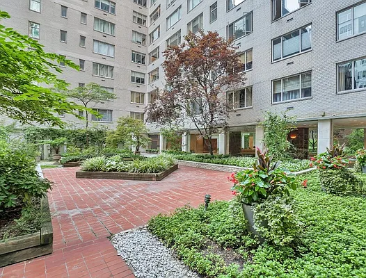 Sold by Brown Harris Stevens | media 27