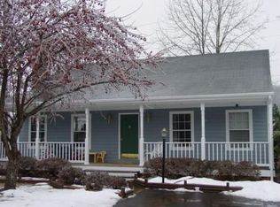 1044 Hayrake Ln, Charlottesville, VA 22903