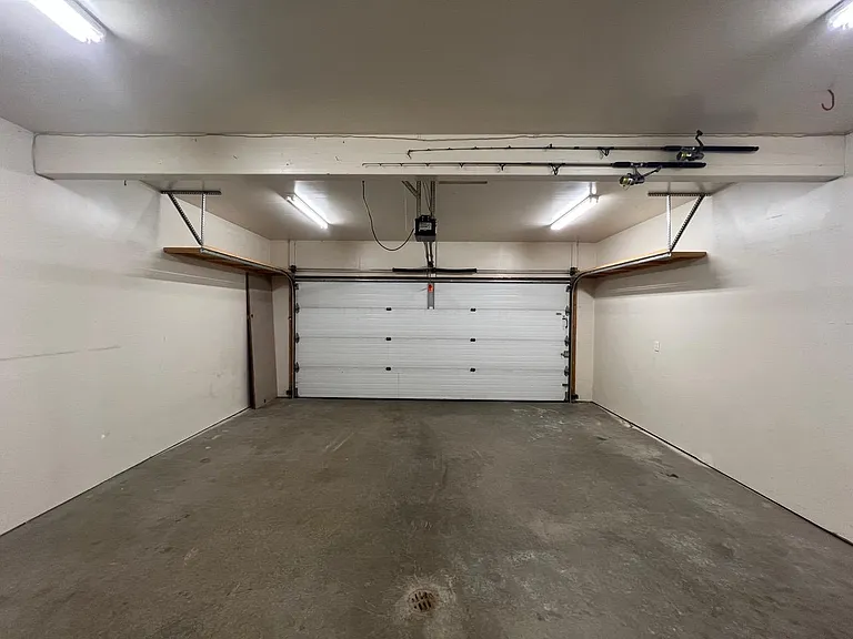 1292 S Vermillon Dr #B — Photo 12