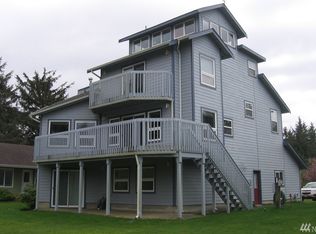 162 S Razor Clam Dr SW, Ocean Shores, WA 98569