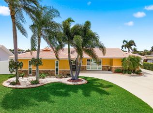 5351 Pilots Pl, New Port Richey, FL 34652