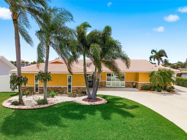 5351 Pilots Pl, New Port Richey, FL 34652