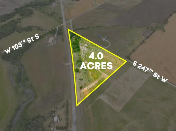 1 Osage Dr, Iola, KS 66749