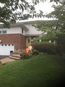 51 Stuart Dr, Syosset, NY, 11791