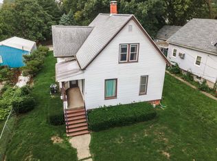 106 Packard St, Bloomington, IL 61701