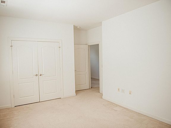 3rd image of 529 Sweet Leaf Pl