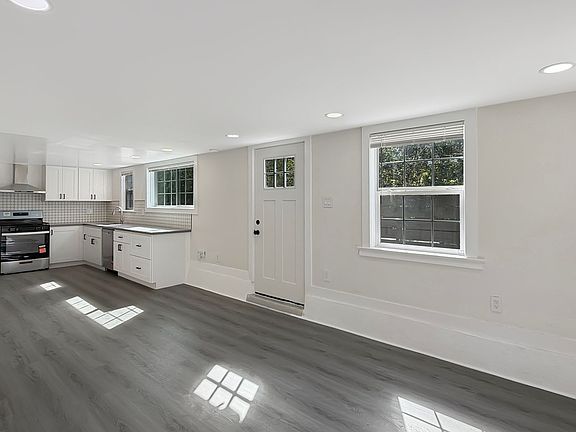 2nd image of 1623 Harmon St #B
