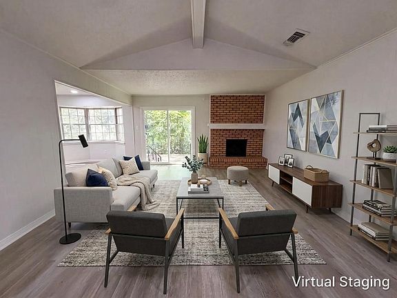 3rd image of 304 Brook Hollow Dr