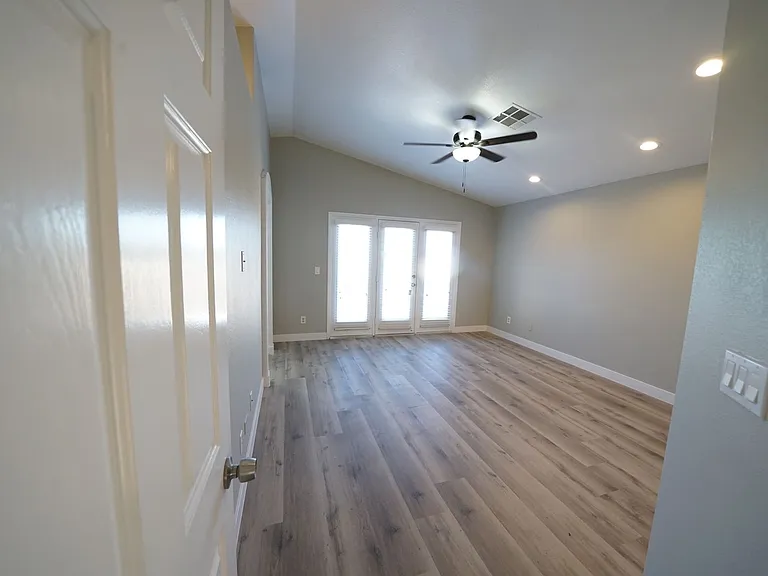 8036 Sierra Largo Dr #138-21-006 — Photo 25