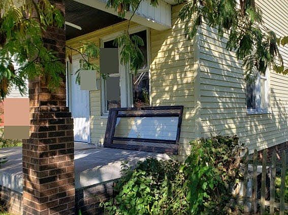 3rd image of 912 Loretta Ave