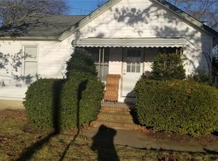 86 Mill Rd, Riverhead, NY 11901